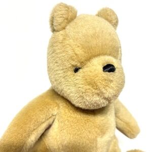 VTG Disney Classic Winnie The Pooh Plush Gund Sitting Stuffed Animal Toy Bear